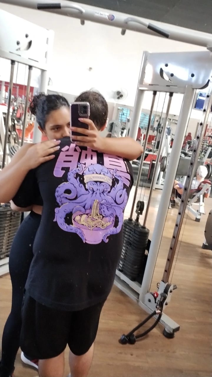 Nos na academia pos treino